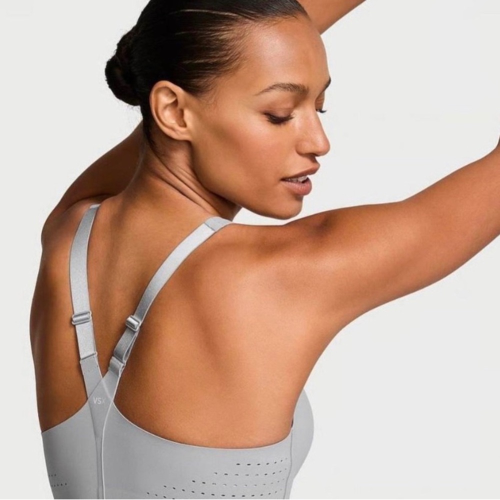 Victoria's Secret Light Gray Adjustable-Strap Sports Bra